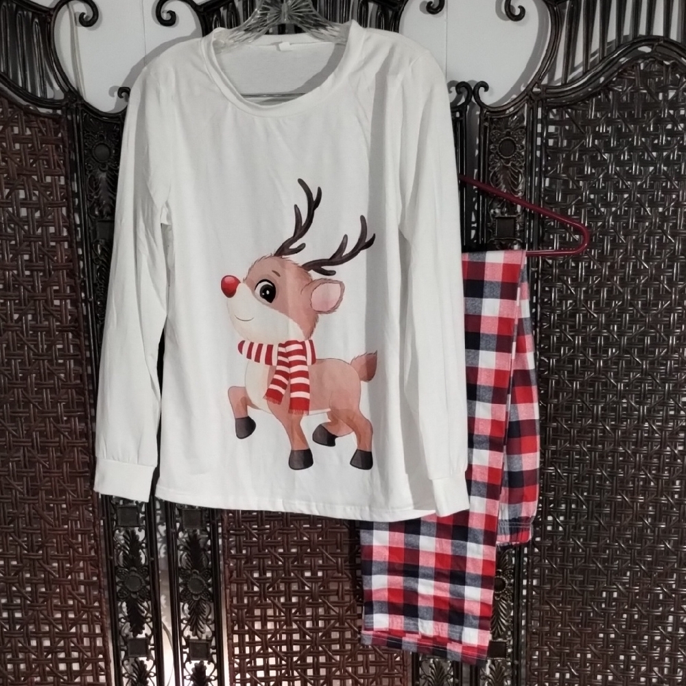 Women's Small Reindeer Pajama Set - White and Red Long Sleeve